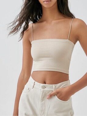 Pull&Bear Ribbed Spaghetti-Strap Crop Top - Beige